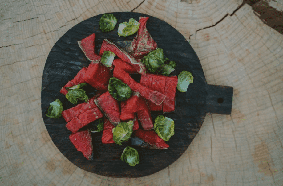 What is raw dog food?
